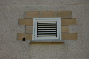 CONTRAVENTANAS REGULABLES